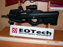 fn 2000 avec eotech et amplificateur