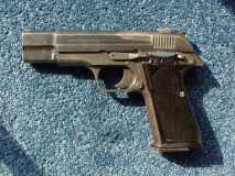 Pistolet MAB P15 9mm coté Gauche